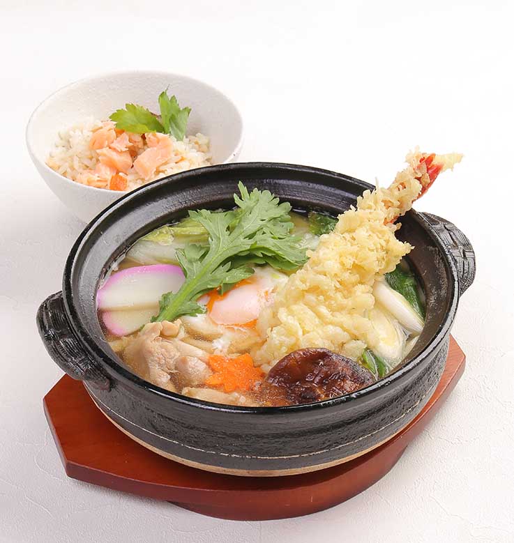 海老天鍋焼きうどんと鮭ごはん